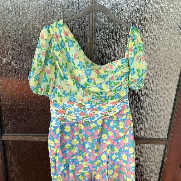 AMUR
Jaylah Dress size 12 - Picture 8 of 17